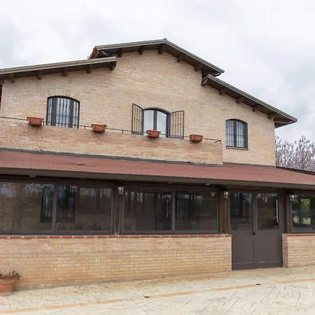 Fattoria Il Laghetto B&B-2